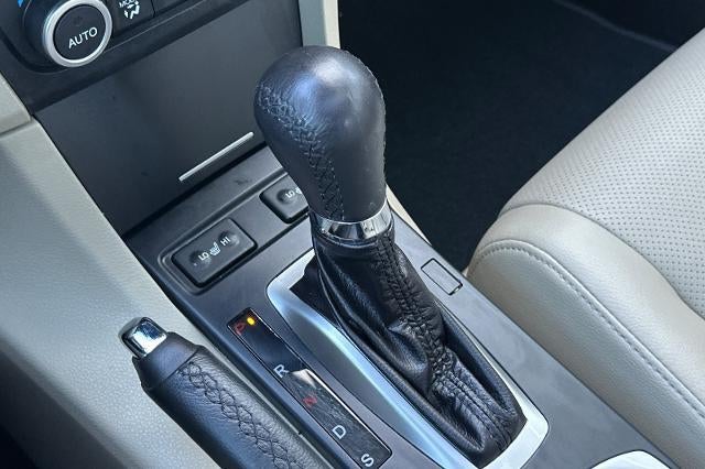 2017 Acura ILX w/Premium Pkg