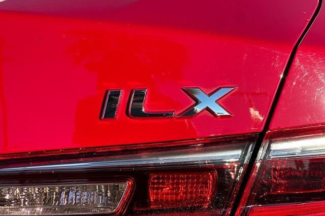 2017 Acura ILX w/Premium Pkg