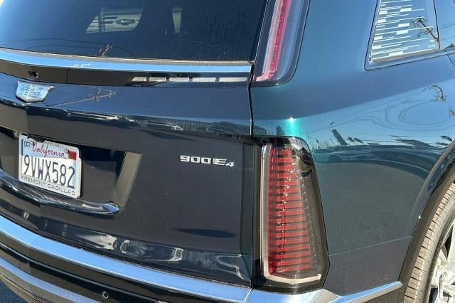 2026 Cadillac VISTIQ Luxury