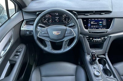 2025 Cadillac XT5 Luxury