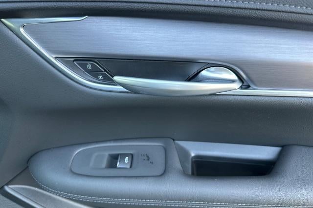 2025 Cadillac XT5 Luxury