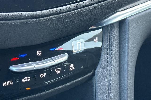 2025 Cadillac XT5 Luxury