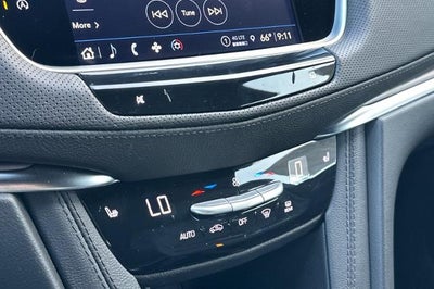 2025 Cadillac XT5 Luxury