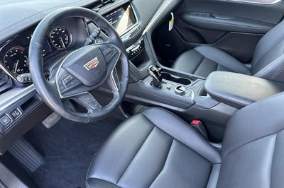 2025 Cadillac XT5 Luxury