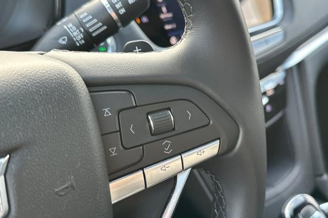 2025 Cadillac XT6 Luxury