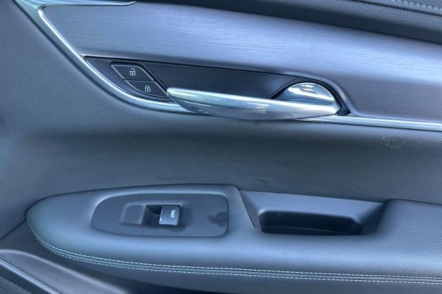 2025 Cadillac XT6 Luxury