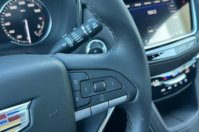 2025 Cadillac XT6 Luxury