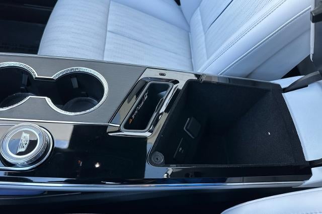 2025 Cadillac LYRIQ Luxury 1