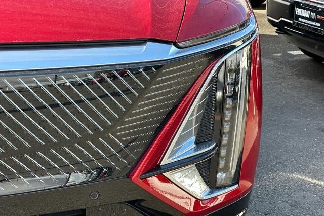 2025 Cadillac LYRIQ Luxury 1