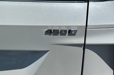 2024 Cadillac LYRIQ Luxury 1