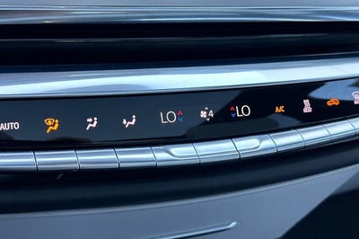 2024 Cadillac LYRIQ Luxury 1
