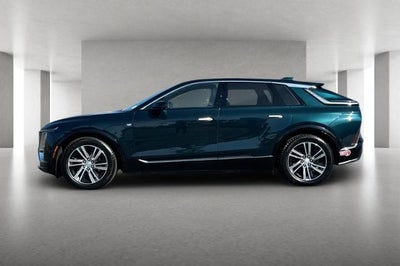 2024 Cadillac LYRIQ Luxury 1