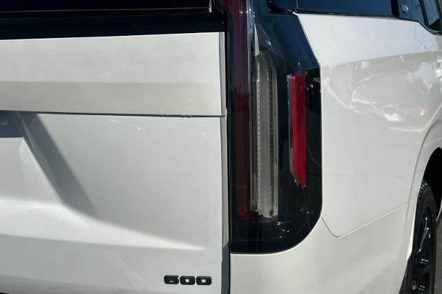 2022 Cadillac Escalade Sport