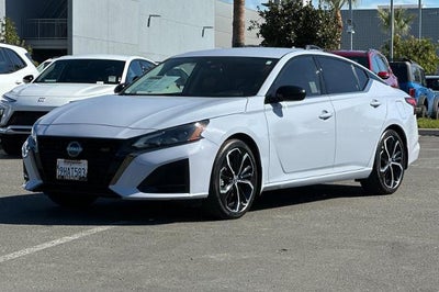 2023 Nissan Altima 2.5 SR