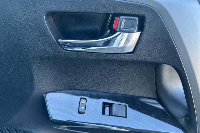 2018 Toyota RAV4 SE
