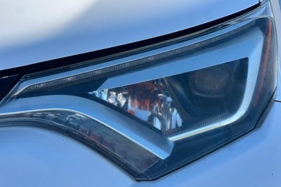 2018 Toyota RAV4 SE