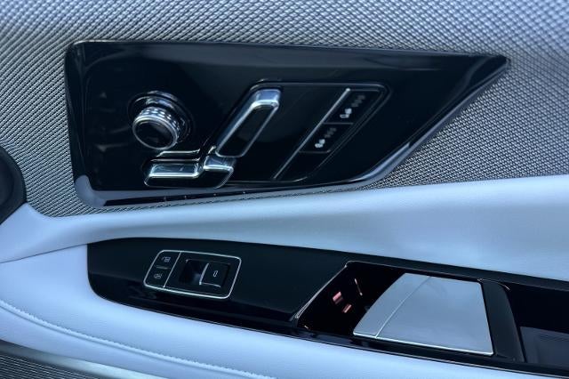 2027 Cadillac OPTIQ Luxury