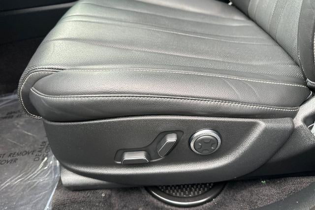 2024 Genesis GV80 Base