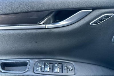 2017 Maserati Ghibli 