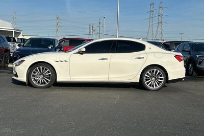 2017 Maserati Ghibli 