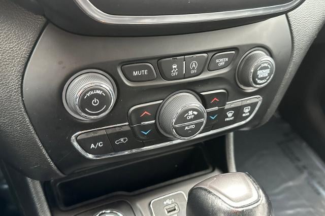 2023 Jeep Cherokee Altitude Lux 4x4