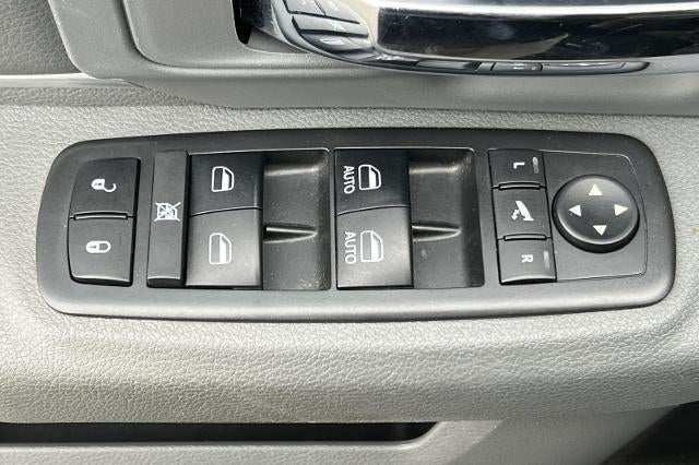 2017 RAM 1500 Big Horn Crew Cab 4x4 5'7" Box