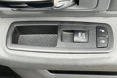 2017 RAM 1500 Big Horn Crew Cab 4x4 5'7" Box