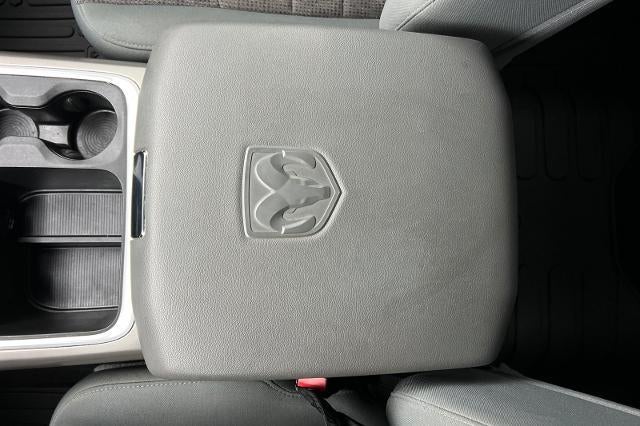 2017 RAM 1500 Big Horn Crew Cab 4x4 5'7" Box