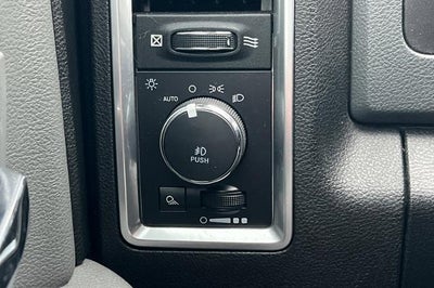 2017 RAM 1500 Big Horn Crew Cab 4x4 5'7" Box