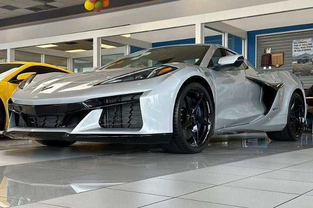 2026 Chevrolet Corvette E-Ray 1LZ