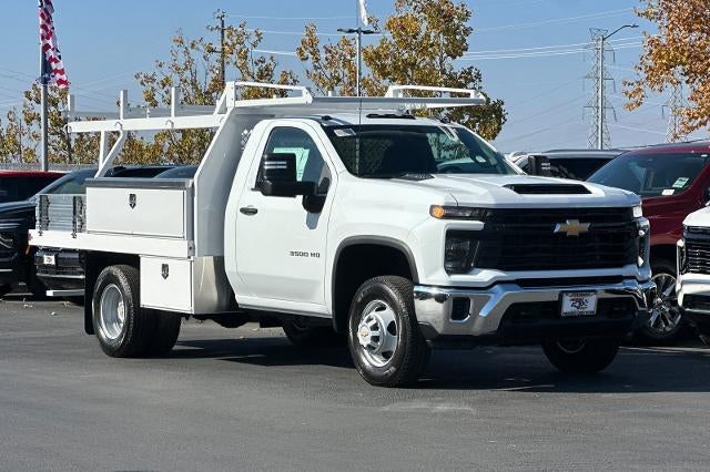 2025 Chevrolet Silverado 3500 HD Chassis Cab Work Truck