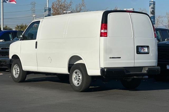 2025 Chevrolet Express Cargo 2500 Base