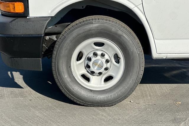2025 Chevrolet Express Cargo 2500 Base