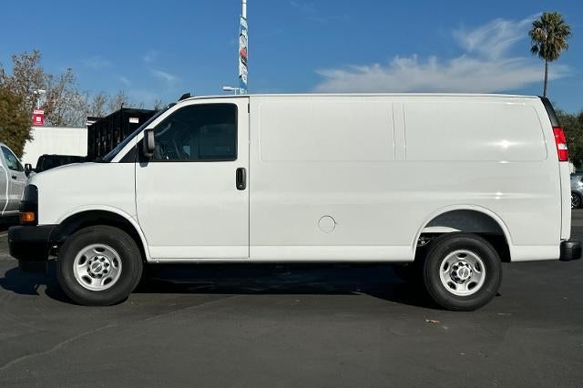 2025 Chevrolet Express Cargo 2500 Base