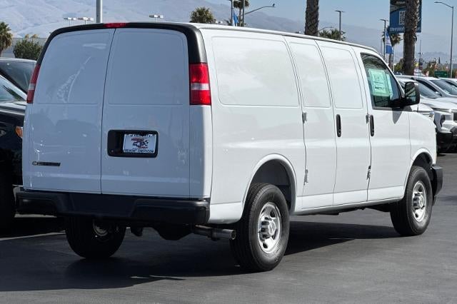 2025 Chevrolet Express Cargo 2500 Base