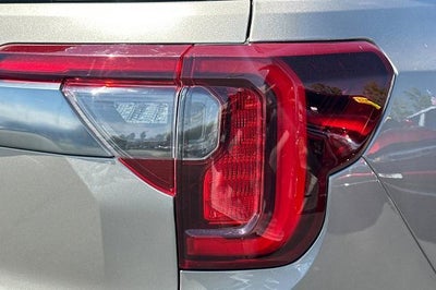 2022 GMC Acadia AT4