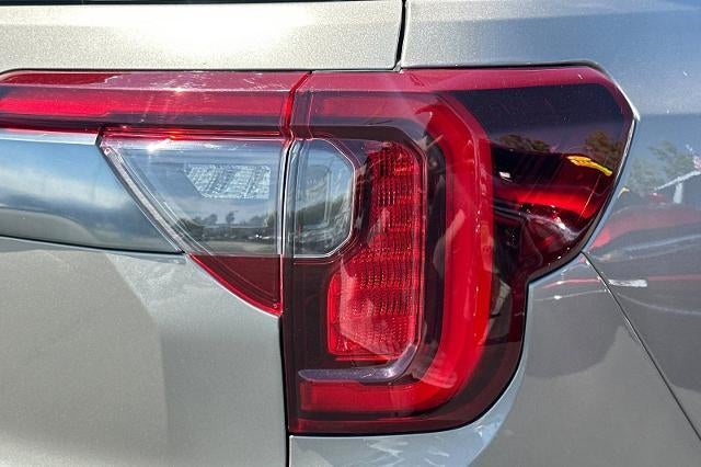 2022 GMC Acadia AT4