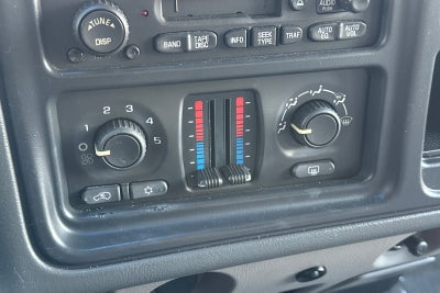 2003 Chevrolet Suburban LS