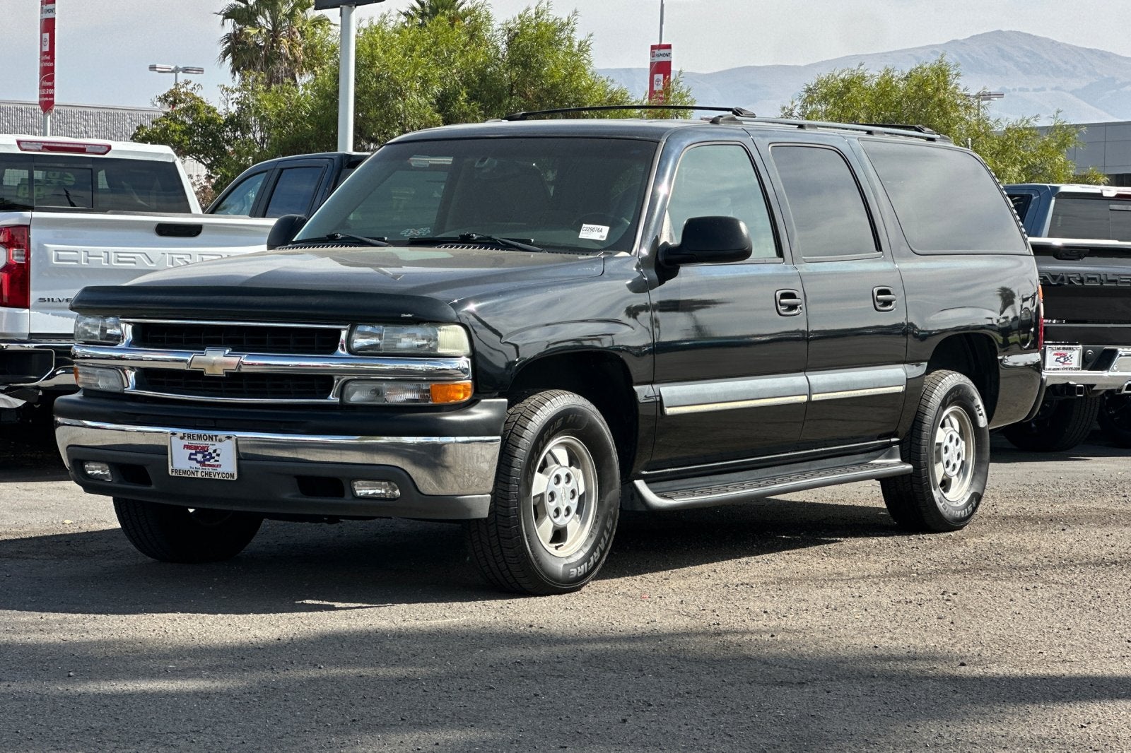 2003 Chevrolet Suburban LS