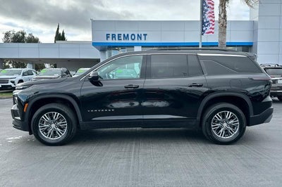 2025 Chevrolet Traverse LT