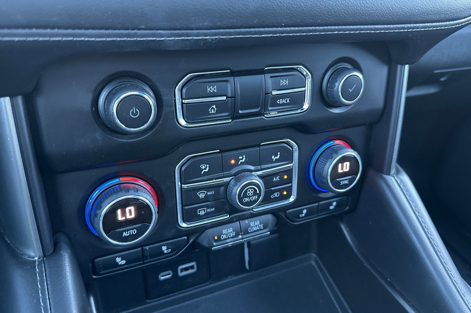 2022 Chevrolet Suburban Z71