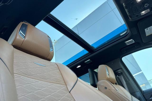 2023 Cadillac Escalade ESV Premium Luxury