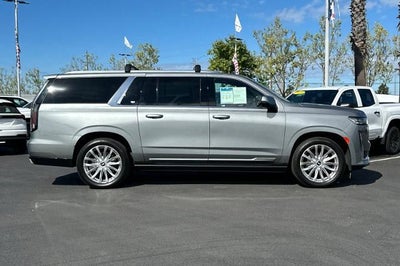 2023 Cadillac Escalade ESV Premium Luxury