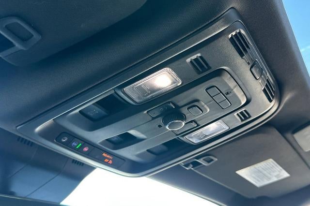 2023 Cadillac Escalade ESV Premium Luxury