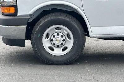 2026 Chevrolet Express Cutaway 3500 Base