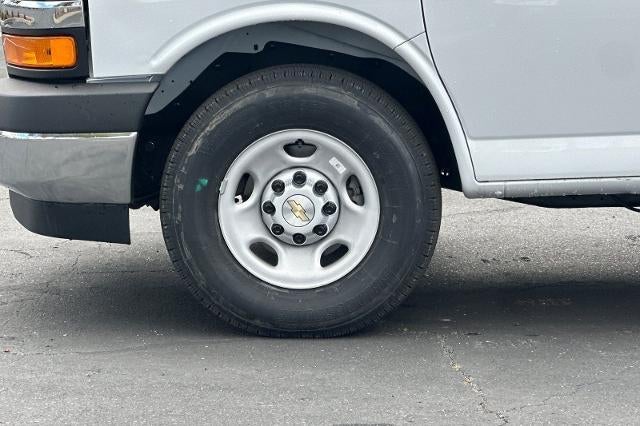 2026 Chevrolet Express Cutaway 3500 Base