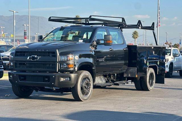 2025 Chevrolet Silverado 4500 HD Work Truck