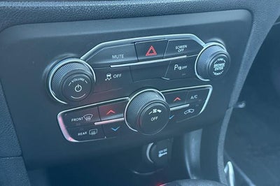 2021 Dodge Charger SXT RWD