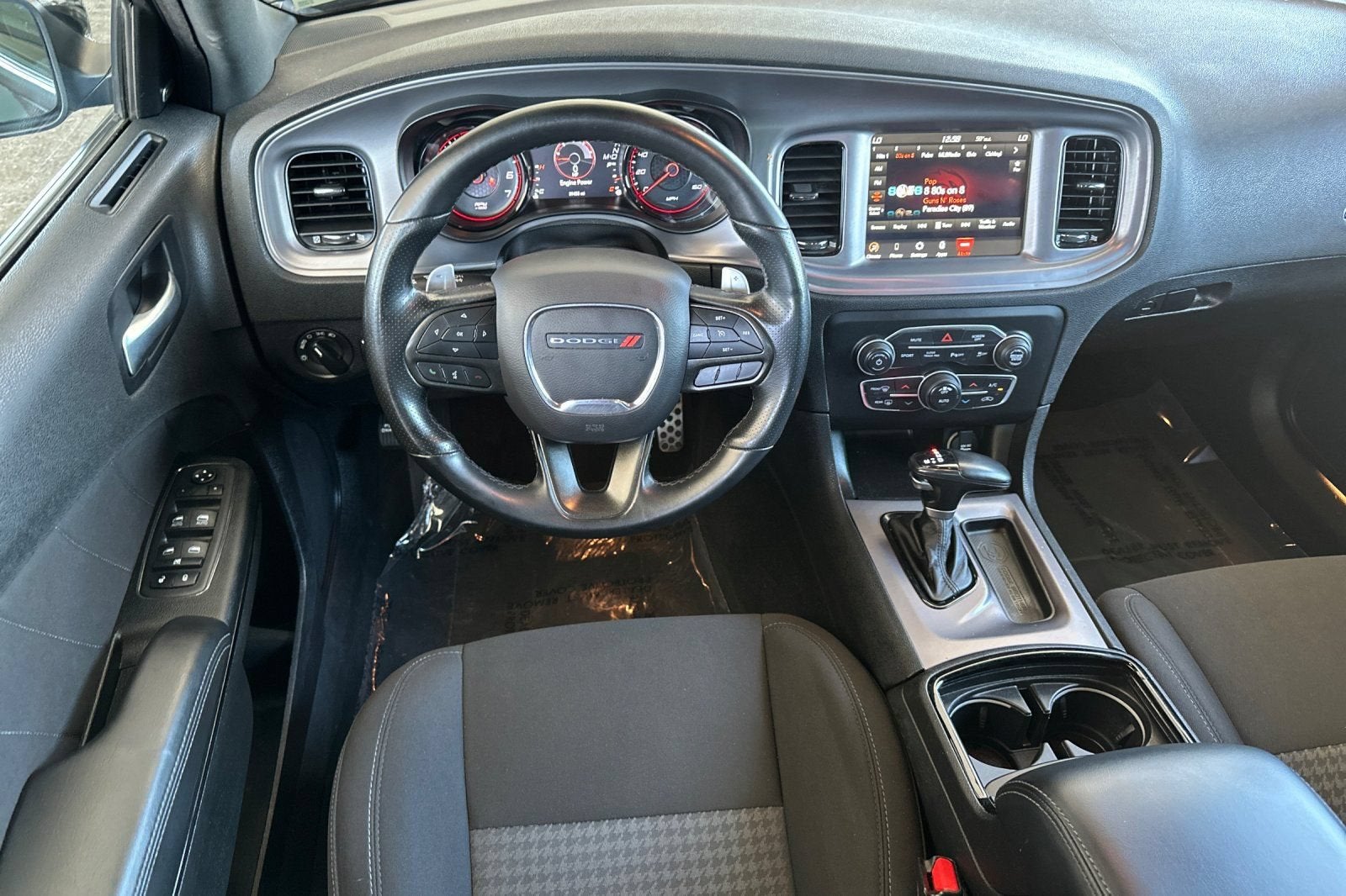 Photo 16