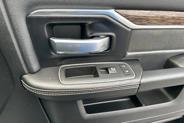 2021 RAM 2500 Laramie Crew Cab 4x4 6'4" Box